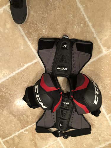CCM Shoulder Pads Senior