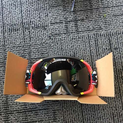 STUPEFY GOGGLES FRACTURE - STEALTH (VLT 8%)- DGOSTUG57B