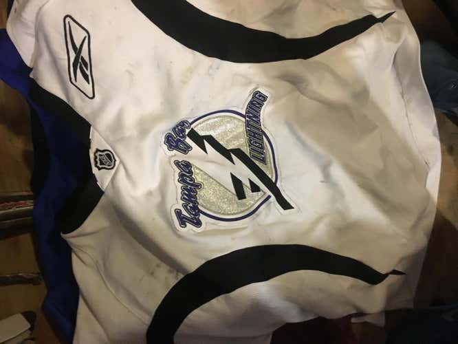 XL Reebok Lightning jersey