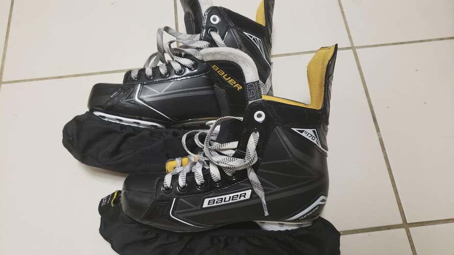 New Bauer S170 Skates Junior Size 5.5