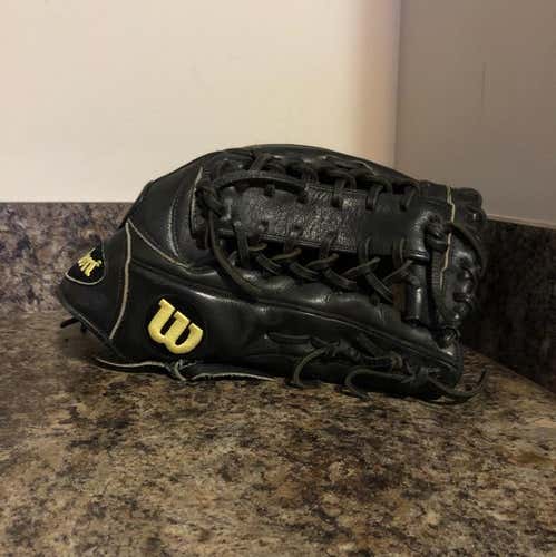 Wilson A2000