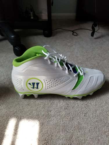 Brand New Warrior Burn Headstrong Mid Cleats Size 9.5