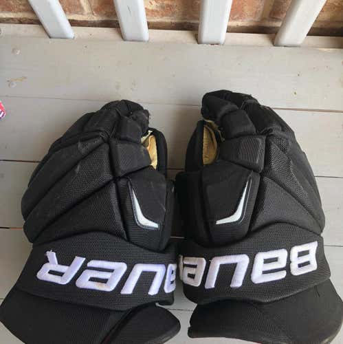 Bauer Vapor APX2 Pro Stock 14inch