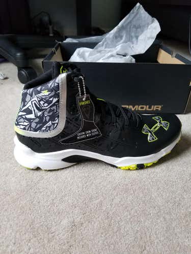Brand New UA Banshee Mid TURF Size 11.5