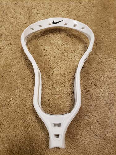 Nike Lakota U Head
