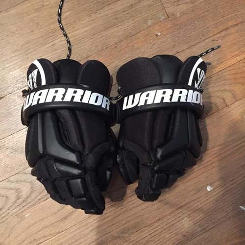 Used Warrior Burn Gloves (small Size I Think 12 But Not Sure)