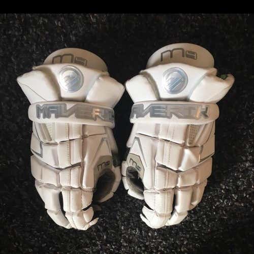 Used maverik M4 Gloves - 13” -
