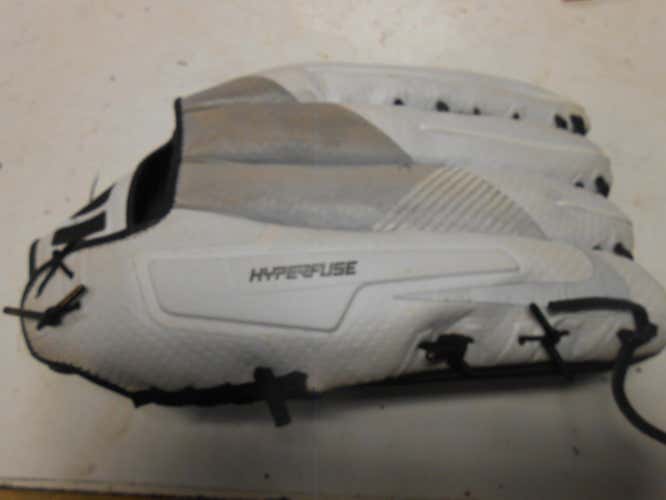 Nike Glove Hyperfuse