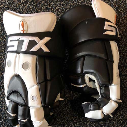 NEW STX Gladiator Glove Size 13.5”