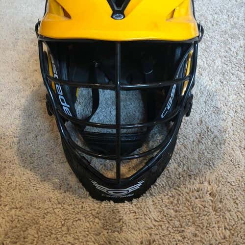 Towson Yellow Cascade R