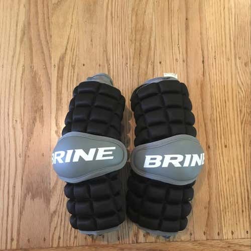 Like New Black/Grey Brine Clutch Arm Pads