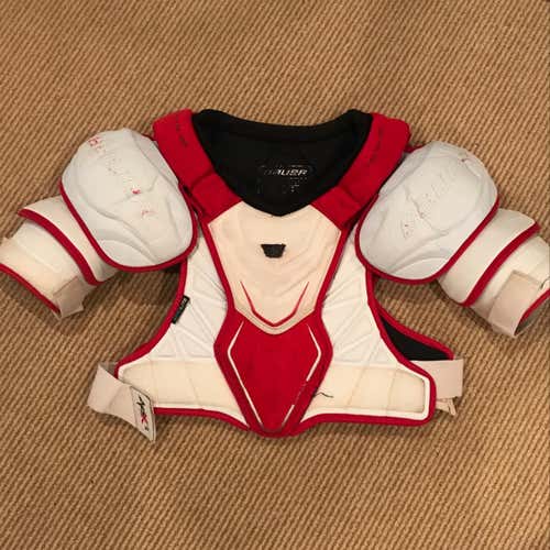 Bauer APX2 Shoulder Pads -Medium