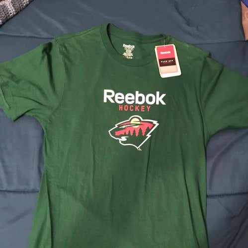 Brand New Reebok Minnesota Wild T-Shirt Size Medium