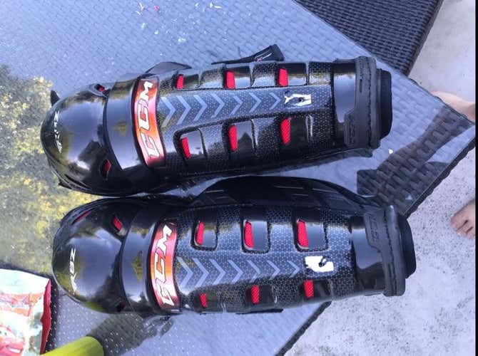 CCM RBZ Shin Pads