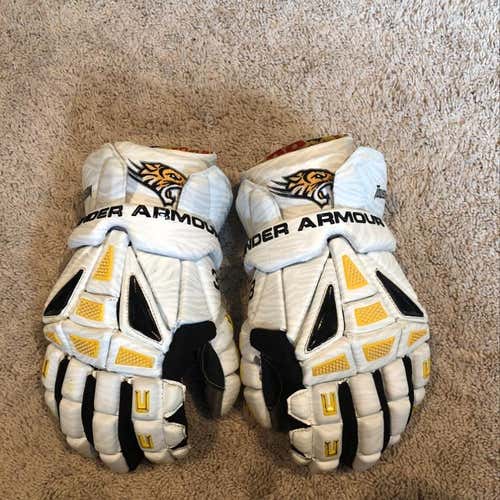 Towson Tiger Print UA Gloves