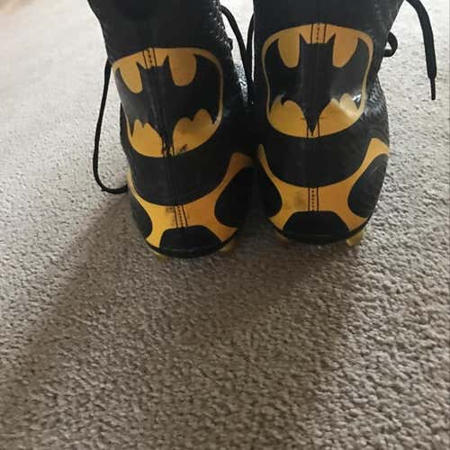 Under Armour Batman Edition Highlights