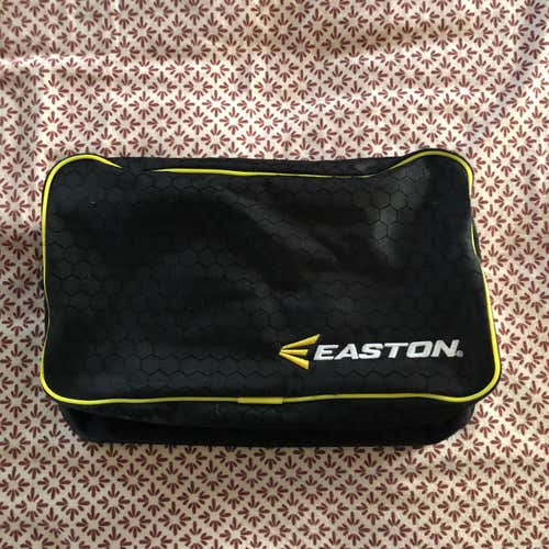 Easton Pro Stock Toiletry/Shower/Shaving Bag