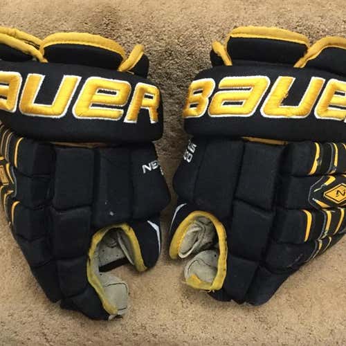 Bauer Nexus 800 Gloves