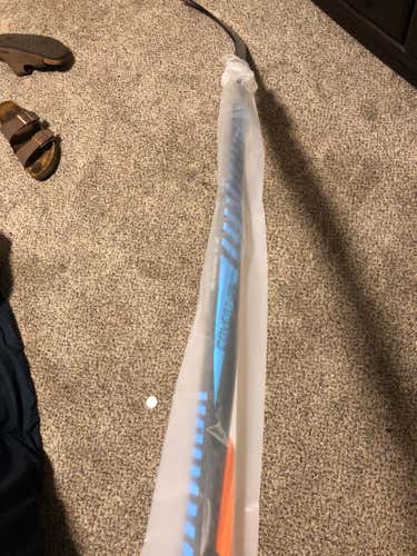 New Warrior Covert QRL Pro Stick Righty Mid 81 - 85 Senior