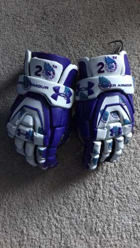 UA Headline 20th Anniversary Knighthawks Gloves