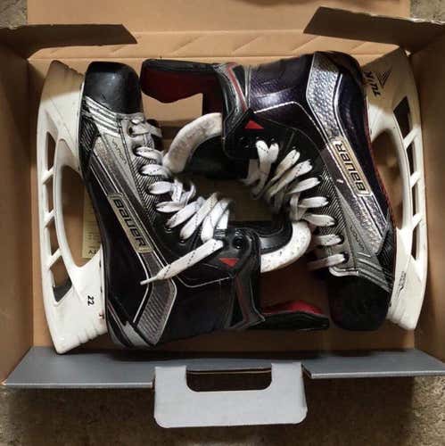 2 Pairs Bauer 1X 9.5D Pro Stock Skates