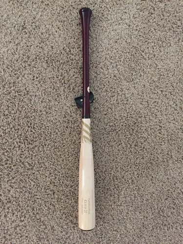 New Marucci 33 Inch Cutch22 Model Maple Wood Bat