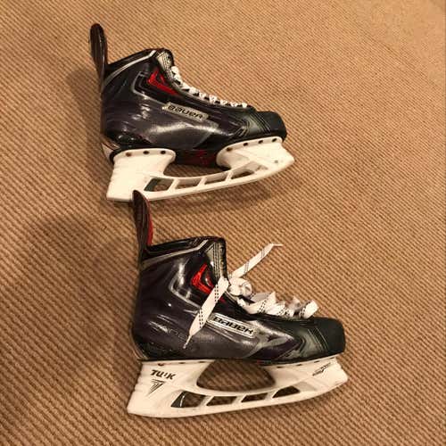 Bauer APX2 Skates -10D (No Tongues)