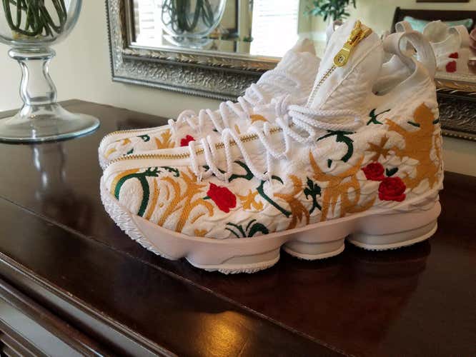 Kith LeBron 15