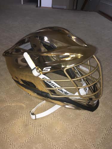 Notre Dame Cascade S Chrome Gold helmet