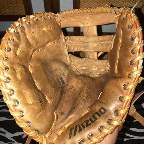 Mizuno MT3044 First Baseman Pro Model Glove Mitt 13” LHT