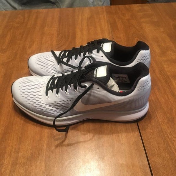 Albany Team Issued Nike Air Zoom Pegasus 34 Running Sneakers - Size 11