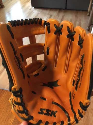 New SSK Premier Pro Glove