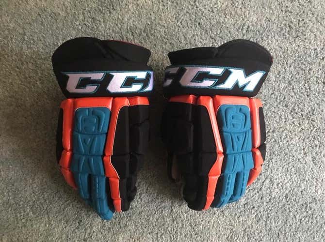 CCM CL Sharks Color 14”