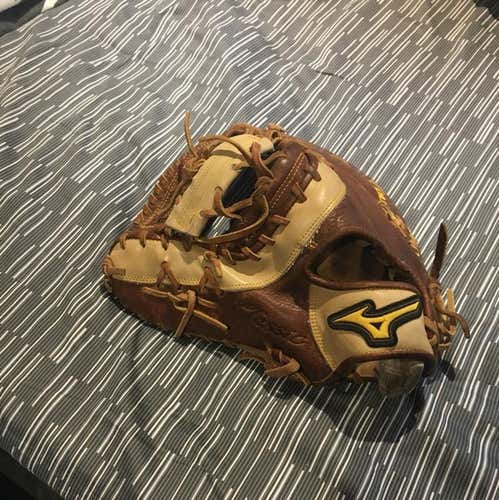 Tanned Mizuno First Base Glove