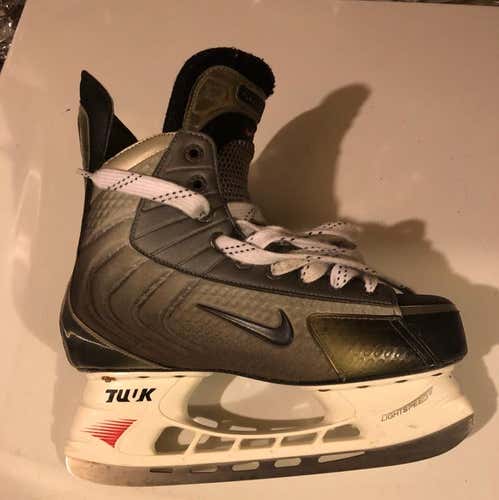 Nike Skates Size 7.5