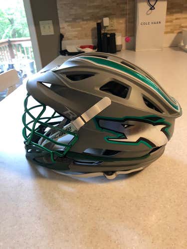 Pristine condition Loyola Matte Grey R