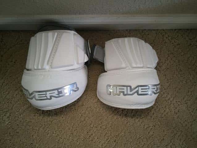 Maverik Max Elbow Pad *Medium*