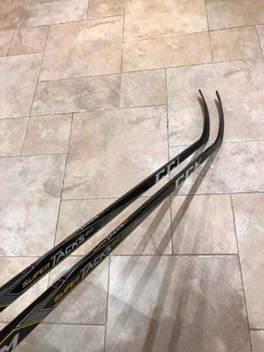 2 pack - CCM Super Tacks 2.0 RH 85 Flex P28