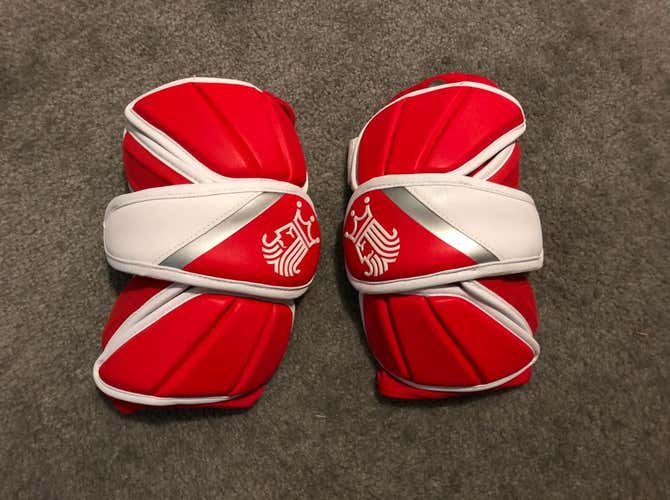 Brine King V Arm Pads - VGC