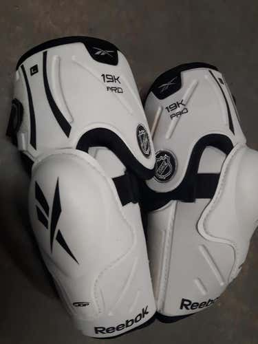 New Reebok 19k Pro Elbow Pads Senior