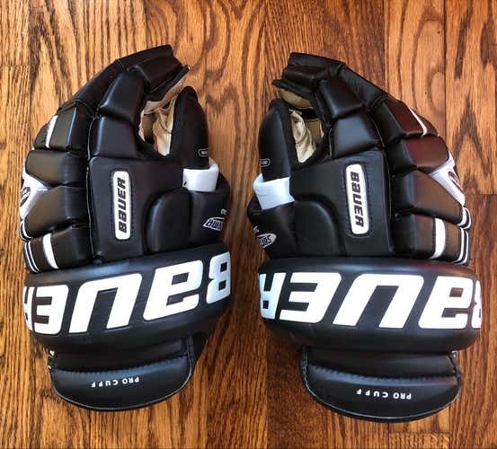 Men’s Senior Hockey Gloves - New, Never Used