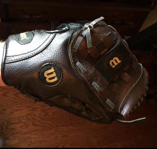 Wilson A300 Glove Size 11" Like New Youth