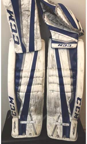 CCM Extreme Flex II Goalie Leg Pads Senior 34+2