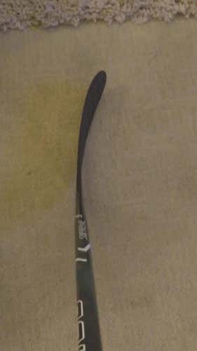 Brand New NCAA Bauer 1S LH 82 flex p28 tactile grip