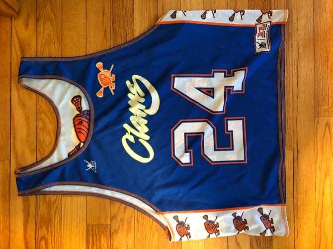 Top Gun Fighting Clams Pinnie