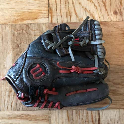 Wilson A550 RHT Glove (11”)