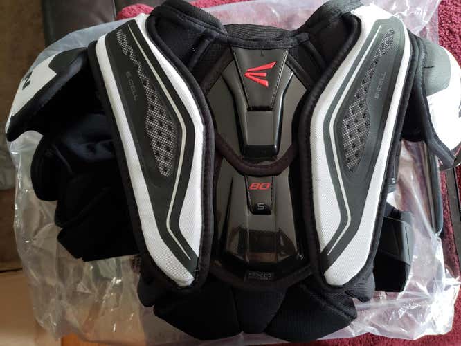 New Easton Shoulder Pads Senior