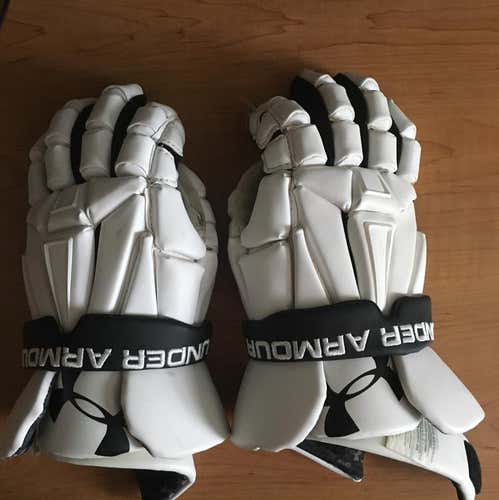 UA Command Gloves