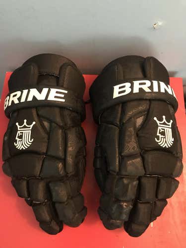 Brine superlight gloves in Black brand new