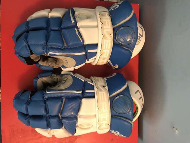 Maverick M3 custom gloves